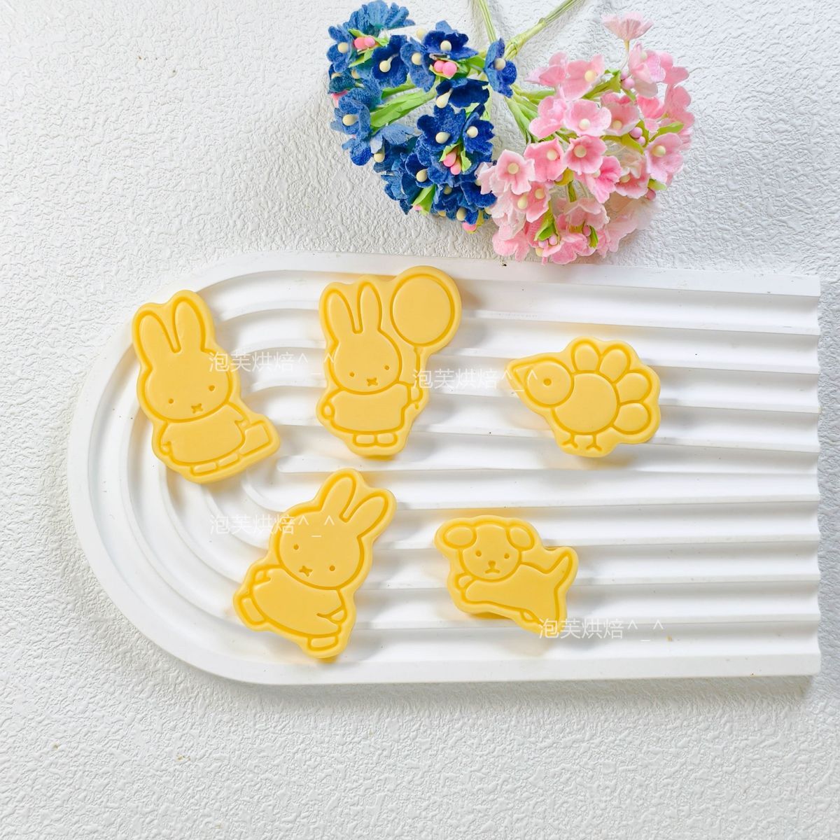 Cute 3D Press Cookie Mold with - Baking Kitchen Kids ulasan dan harga