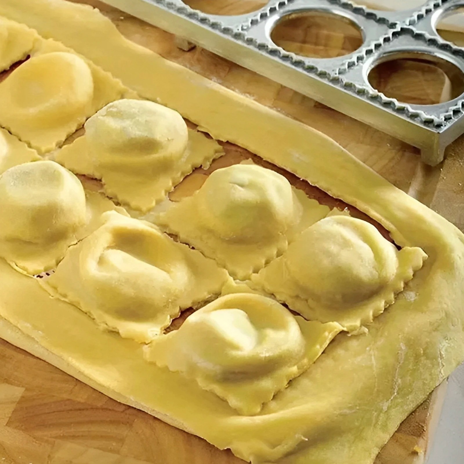 Dumpling Mold 12 Holes Ravioli - Kitchen Job ulasan dan harga